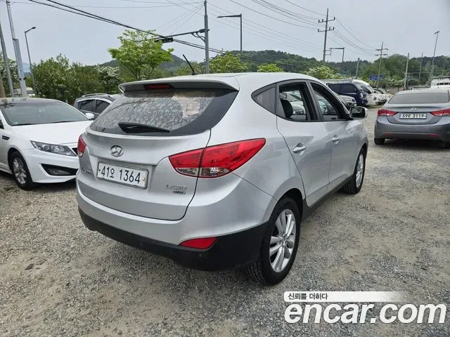 Hyundai Tucson ix, 2010 — фото 5