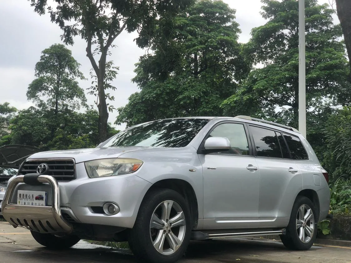 Toyota Highlander (imported)