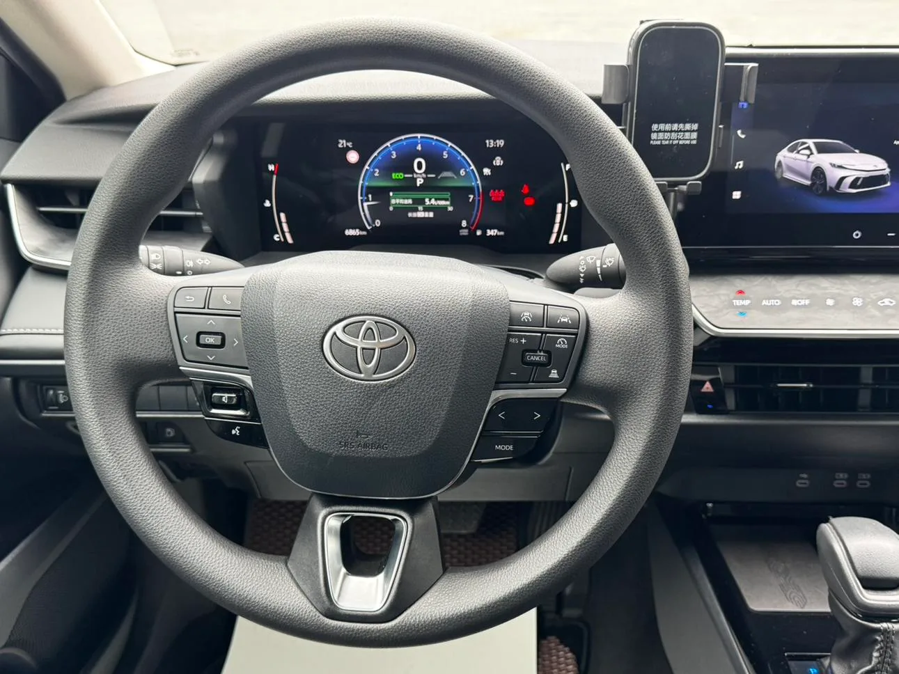 Toyota Camry, 2024 — фото 15