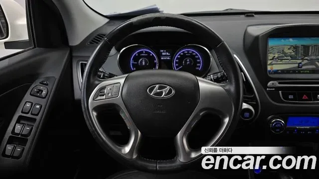 Hyundai Tucson ix, 2010 — фото 13