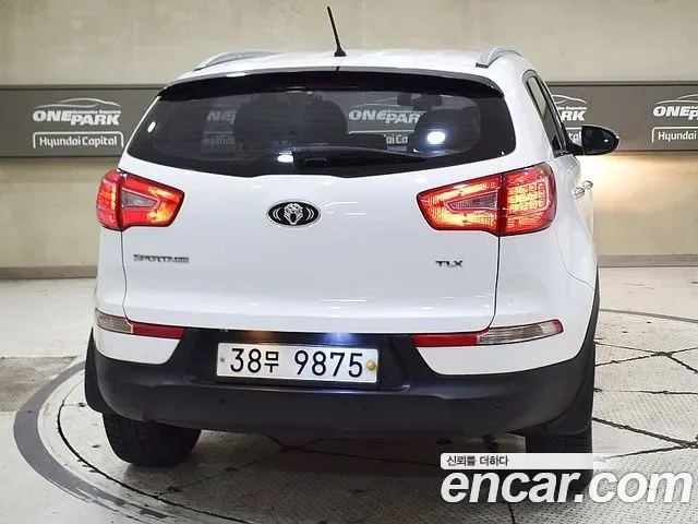 Kia Sportage, 2010 — фото 2