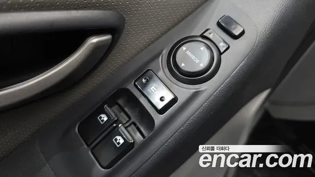 Hyundai Starex Grand Starex, 2012 — фото 14