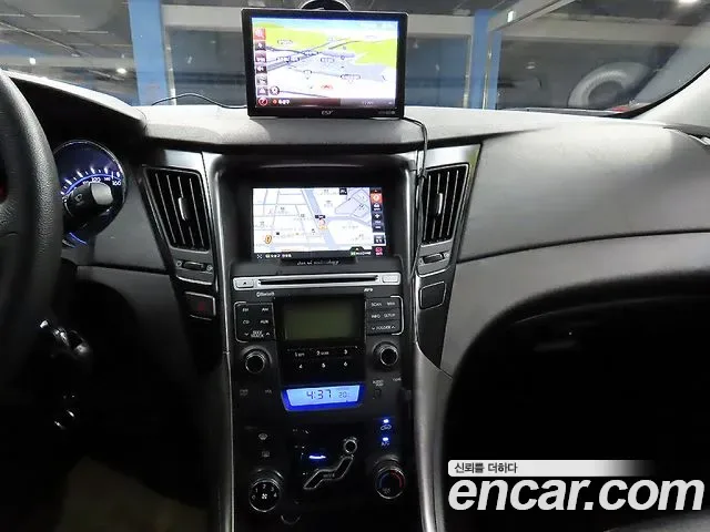 Hyundai Sonata YF Sonata, 2011 — фото 12