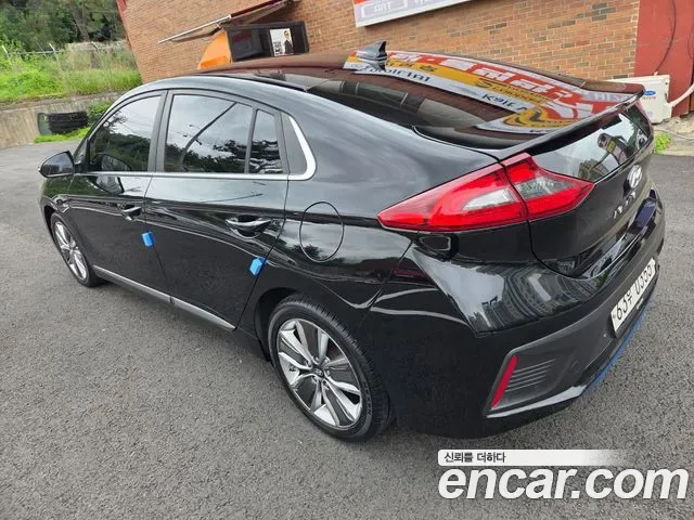 Hyundai Ioniq Ionic Hybrid, 2016 — фото 6