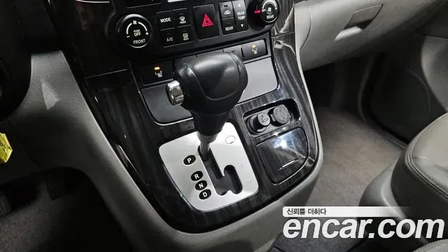 Kia Canival Carnival R, 2010 — фото 9