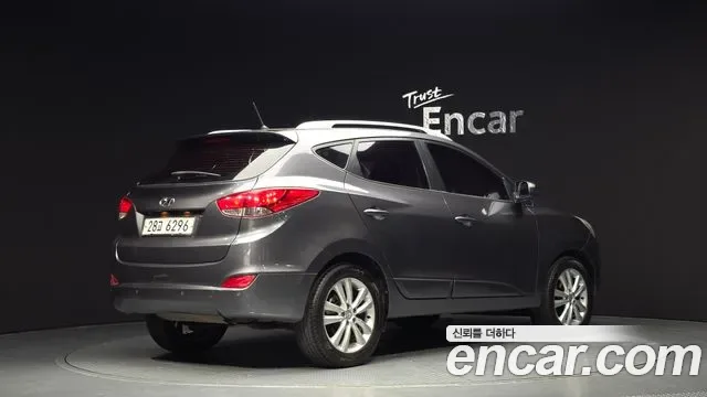 Hyundai Tucson ix, 2010 — фото 2