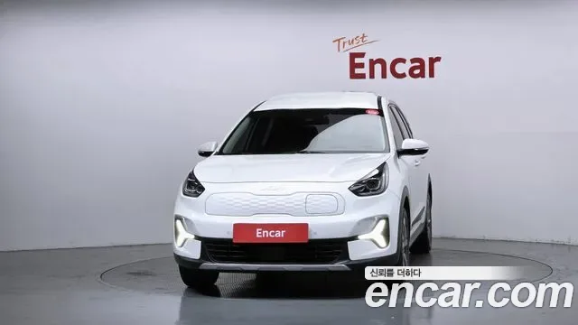Kia Niro Plus, 2022 — фото 2