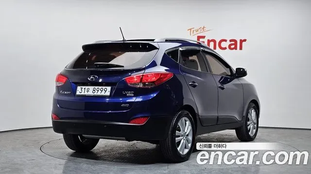 Hyundai Tucson ix, 2010 — фото 2