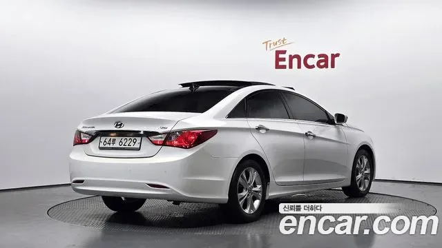 Hyundai Sonata YF Sonata, 2010 — фото 2