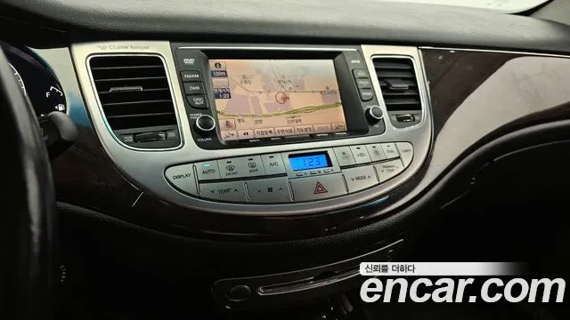Hyundai Genesis, 2010 — фото 14