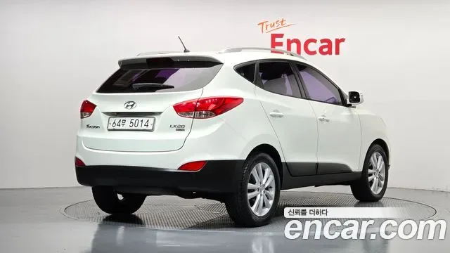 Hyundai Tucson ix, 2009 — фото 2