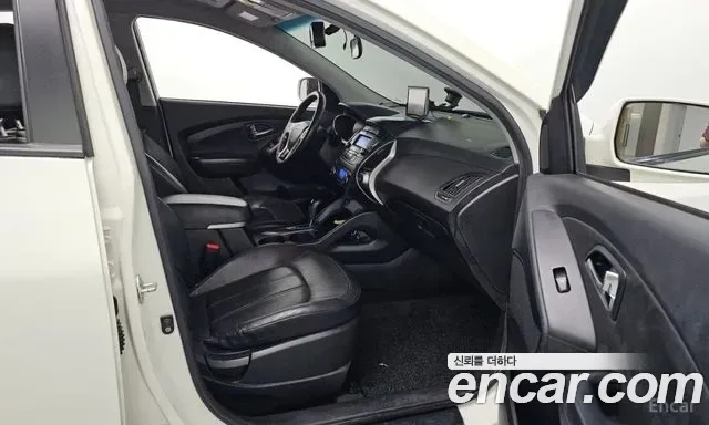 Hyundai Tucson ix, 2011 — фото 11
