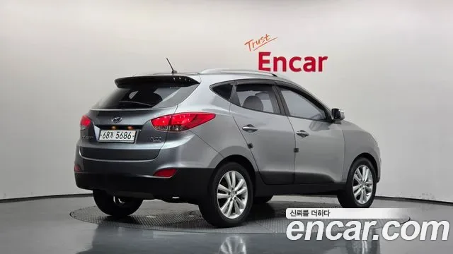Hyundai Tucson ix, 2011 — фото 2