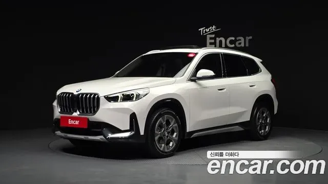 BMW X1 U11