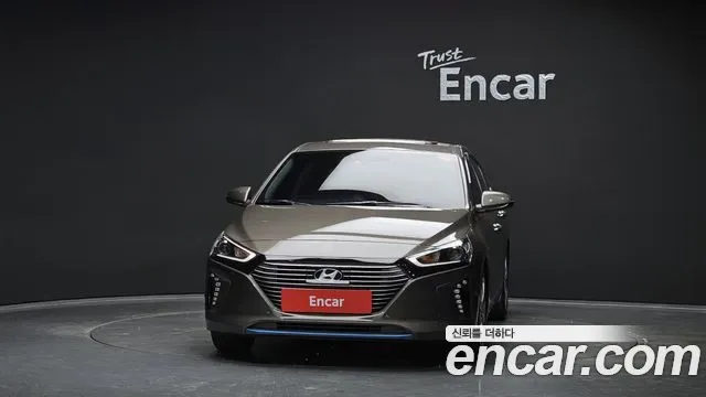 Hyundai Ioniq Ionic Hybrid, 2016 — фото 3