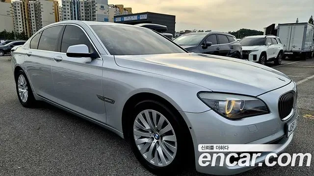 BMW 7-Series F01, 2010 — фото 17