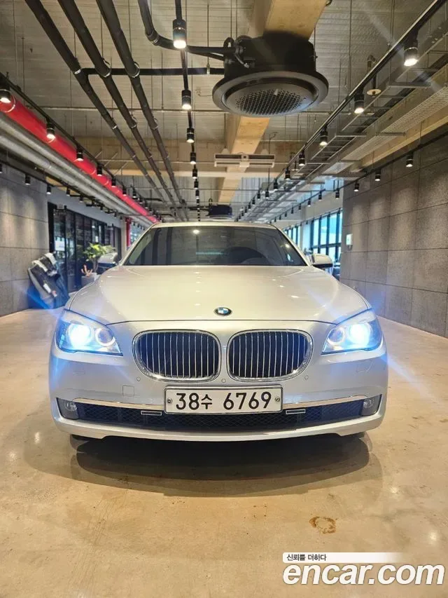 BMW 7-Series F01