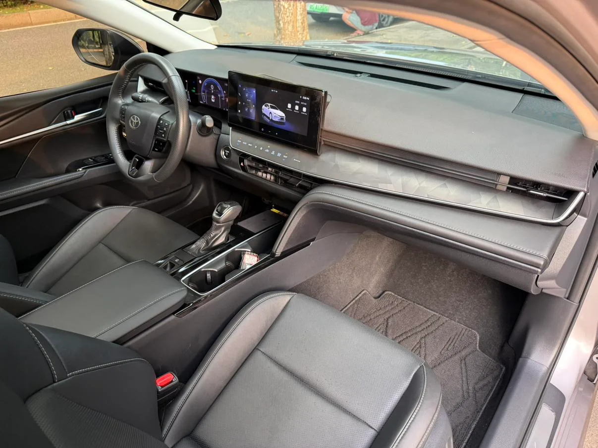 Toyota Camry, 2026 — фото 13