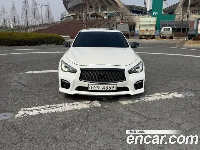 Infiniti Q50