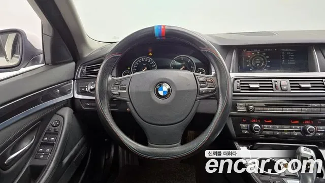 BMW 5-Series F10, 2013 — фото 13