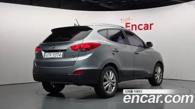 Hyundai Tucson ix, 2011 — фото 2