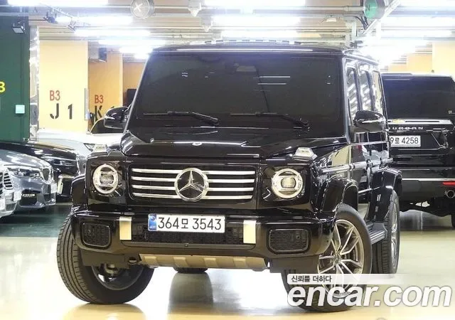 Mercedes-Benz G-Class W465