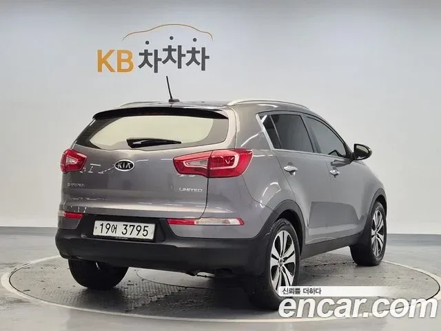 Kia Sportage, 2010 — фото 3