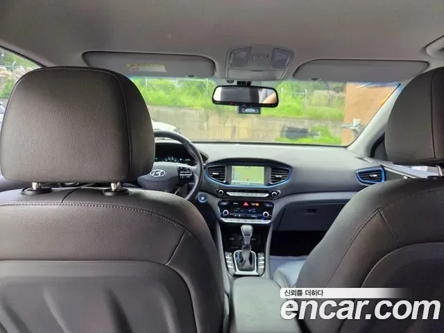 Hyundai Ioniq Ionic Hybrid, 2016 — фото 14