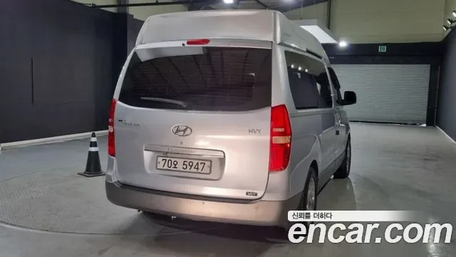 Hyundai Starex Grand Starex, 2009 — фото 2