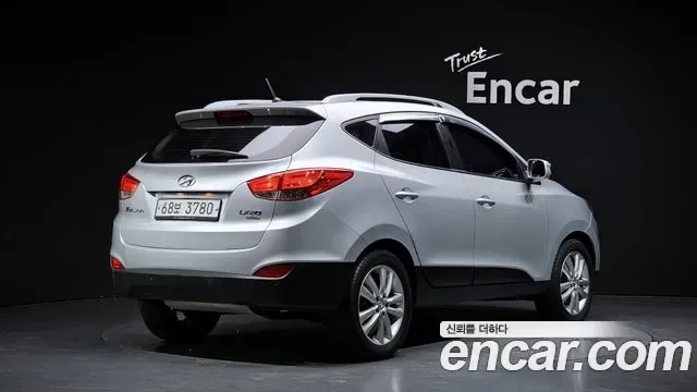 Hyundai Tucson ix, 2011 — фото 2