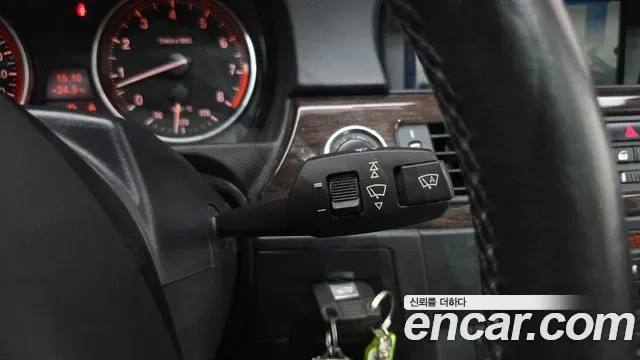 BMW 3-Series E90, 2013 — фото 17