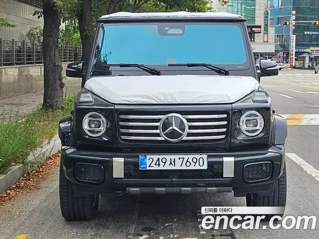 Mercedes-Benz G-Class W465