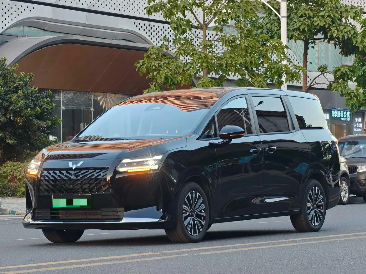 Wuling Starlight 730 PHEV