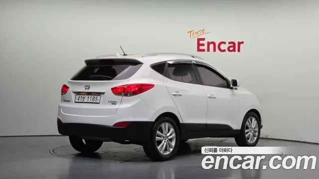 Hyundai Tucson ix, 2011 — фото 2
