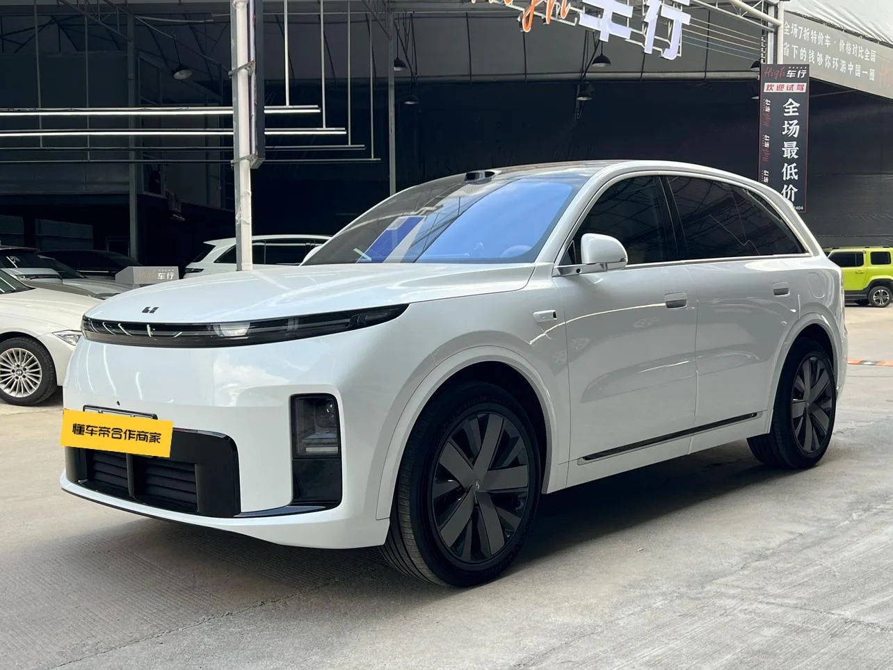 Li Auto Ideal L8