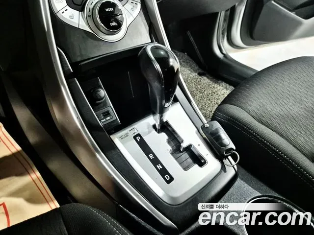 Hyundai Avante MD, 2010 — фото 11