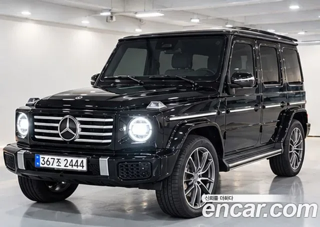 Mercedes-Benz G-Class W465