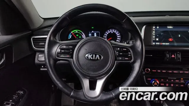 Kia K5 Hybrid, 2016 — фото 13