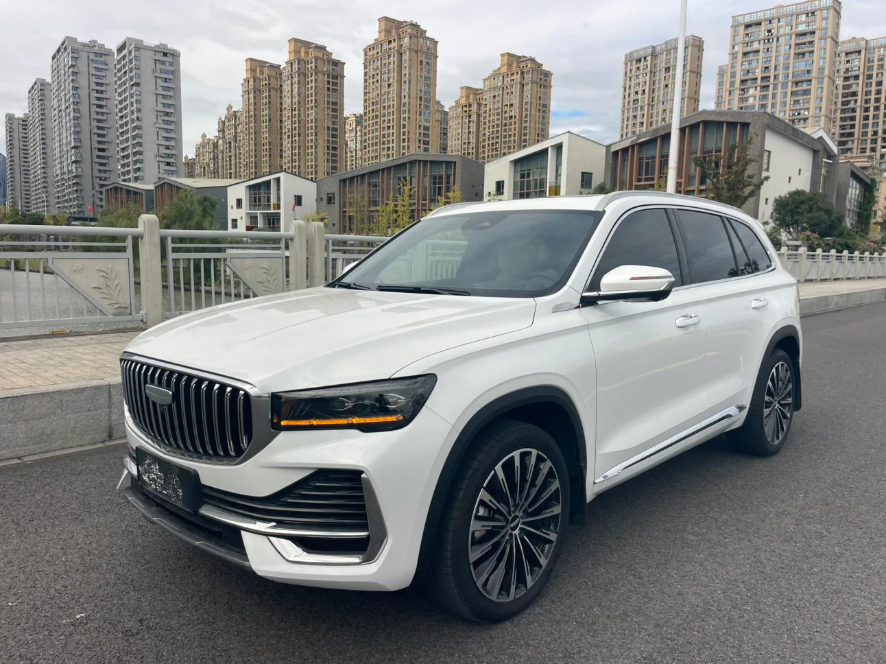 Geely Xingyue L