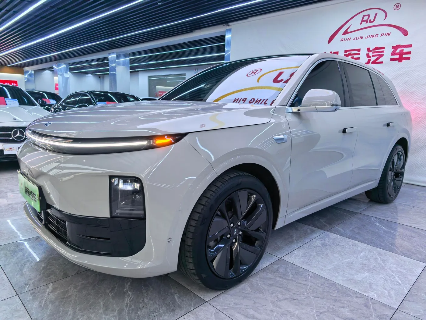 Li Auto Ideal L6