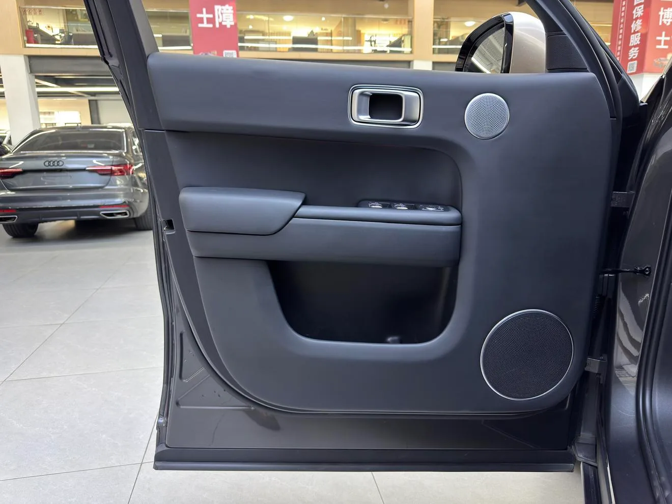 Li Auto Ideal L9, 2022 — фото 15
