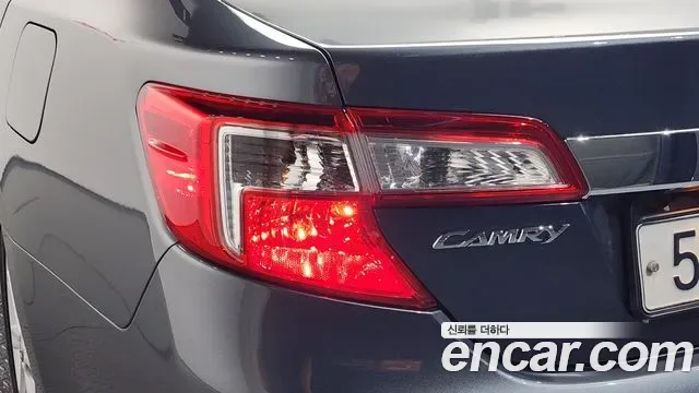 Toyota Camry, 2013 — фото 23