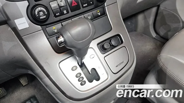 Kia Canival Carnival R, 2011 — фото 9