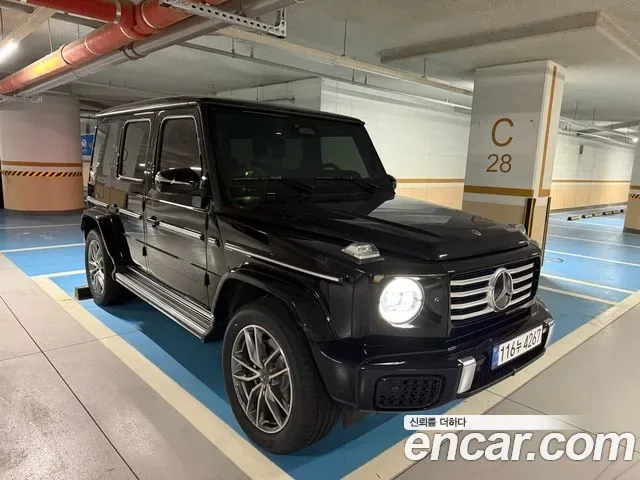 Mercedes-Benz G-Class W465