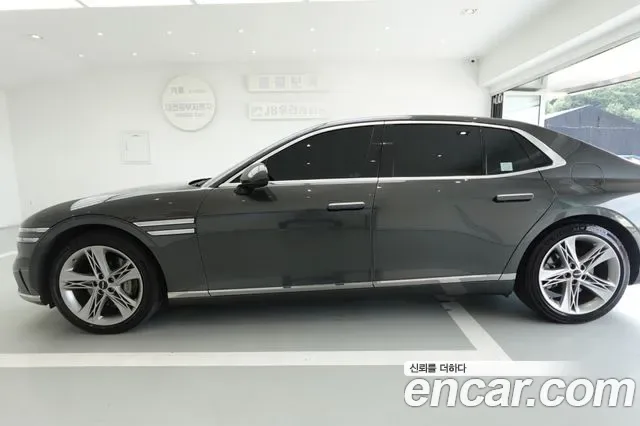 Genesis G90 RS4