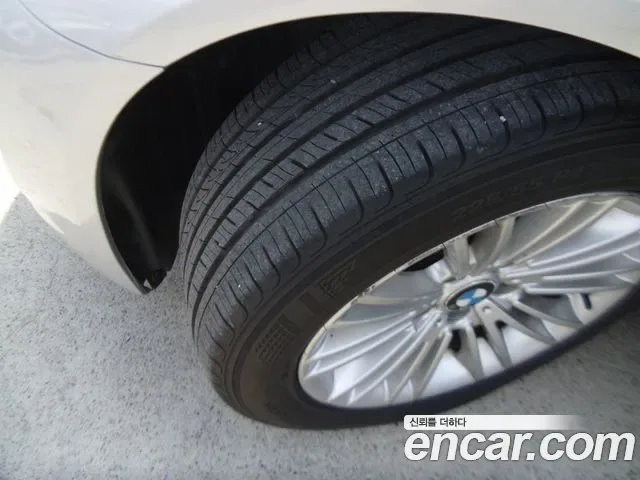 BMW 5-Series F10, 2013 — фото 19