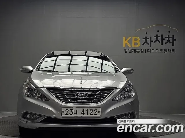 Hyundai Sonata YF Sonata, 2009 — фото 2