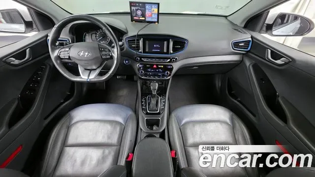 Hyundai Ioniq Ionic Hybrid, 2016 — фото 4