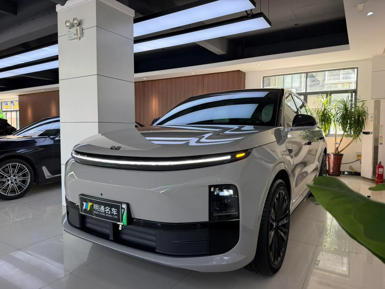 Li Auto Ideal L6