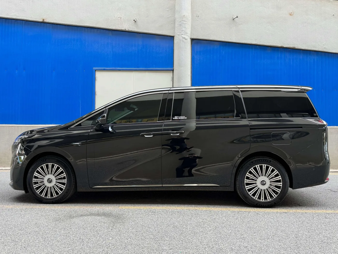 GAC Trumpchi Trumpchi E8 PHEV, 2026 — фото 3